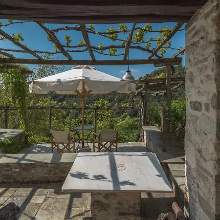 Urania Traditional Stone House Pinakatai Exterior photo